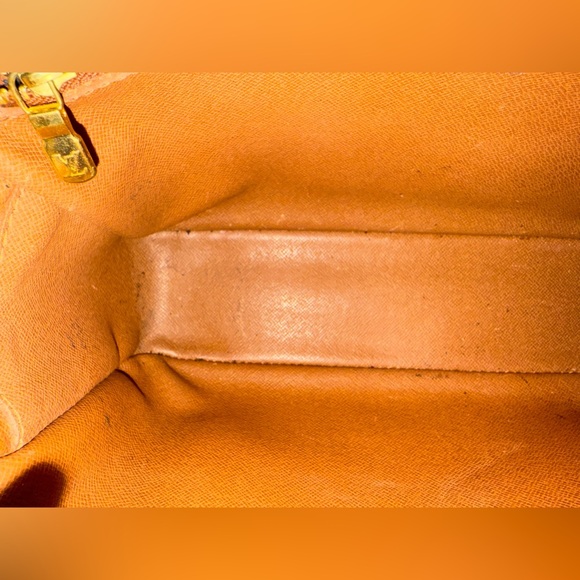 Louis Vuitton Vintage Monogram Trocadero 27 Crossbody Made in USA with COA - Picture 10 of 16